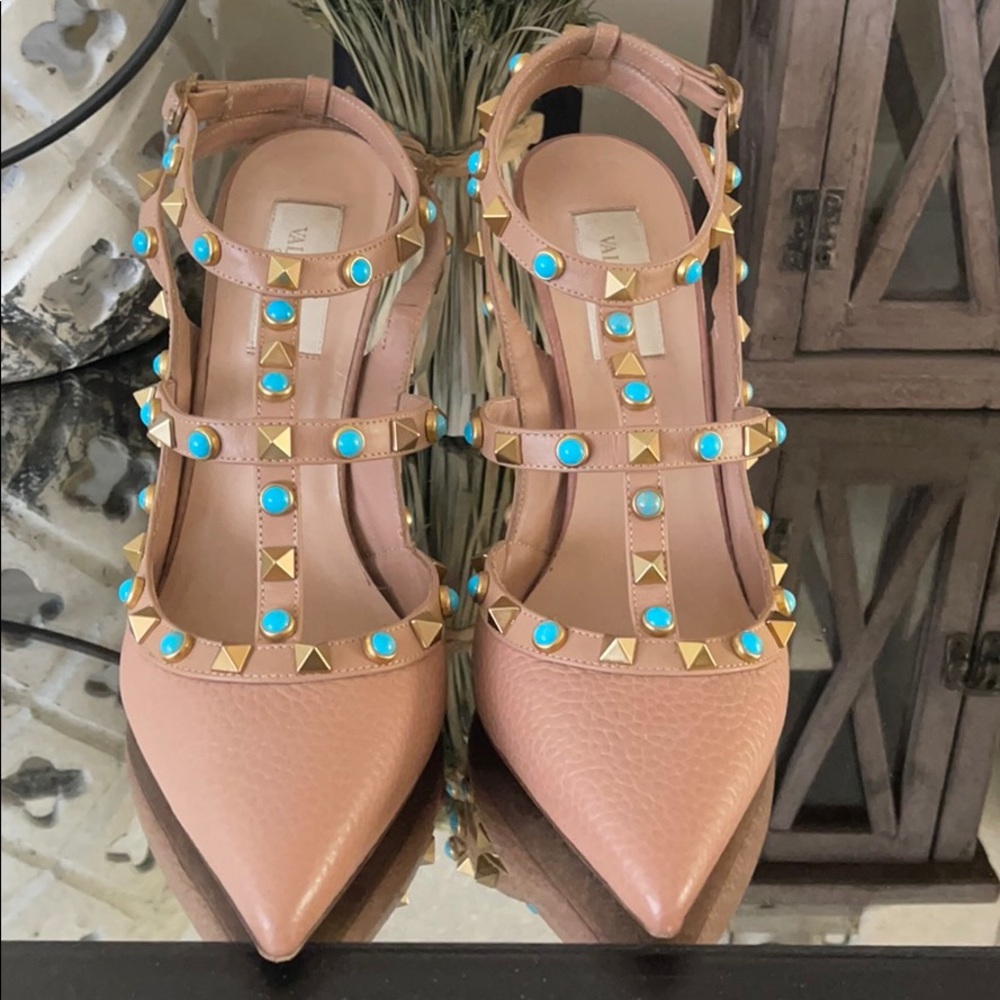 Valentino Rockstud Rolling Tan Size 38